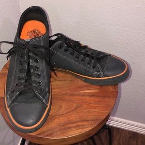 Men’s size 10 Harley Davidson converse